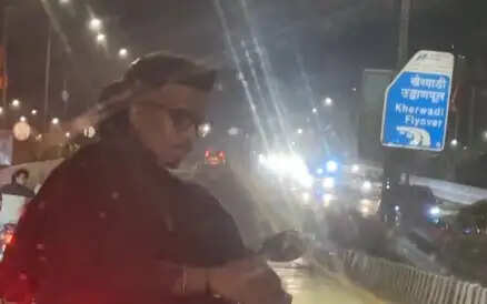 क्या है मुंबई में अभिनेत्री निमिषा नायर के साथ हुई रोड रेज की घटना?