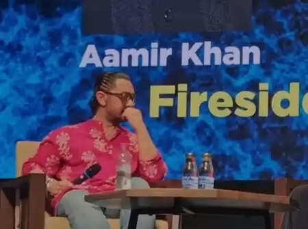 आमिर खान ने धर्मेंद्र के साथ बिताए खास लम्हों को किया याद, कहा- 'वह मेरे लिए सबसे बेहतरीन अभिनेता हैं'