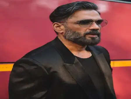 सुनील शेट्टी ने 'डकैत: एक प्रेम कथा' के ट्रेलर की की तारीफ, जानें क्या कहा!