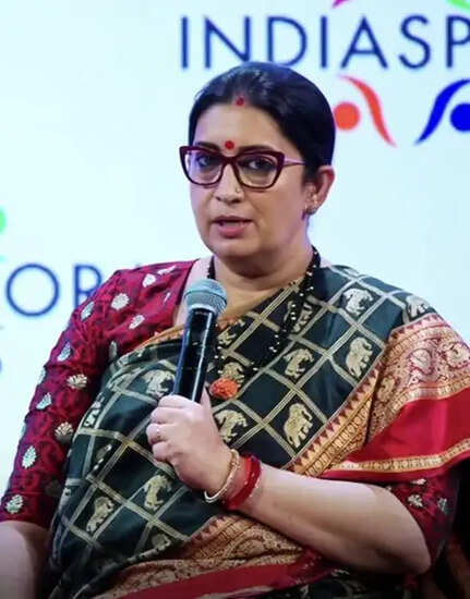 स्मृति ईरानी की विश लिस्ट: प्रवासी भारतीयों से की अपील, जानें क्या है उनका संदेश?