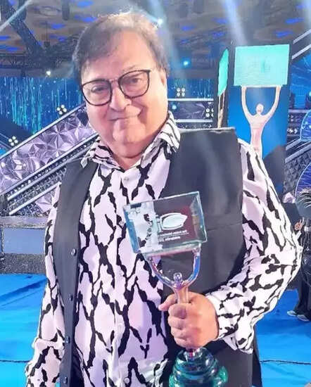 राकेश बेदी ने 'धुरंधर' में निभाया दमदार किरदार, आईटीए से मिला सम्मान!