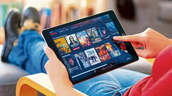 इस वीकेंड OTT पर क्या नया है? जानें रोमांचक फ़िल्में और वेब सीरीज़!