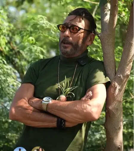 क्या आप जानते हैं 'सरकार 3' के 9 साल पूरे होने पर जैकी श्रॉफ ने क्या किया?