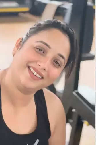 रानी चटर्जी का जिम वीडियो: फिटनेस के साथ गाने की याद दिलाई!