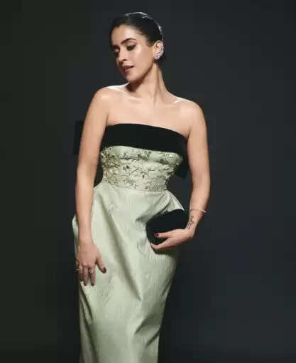 सान्या मल्होत्रा ने 'मिसेज' फिल्म के लिए जीता बेस्ट एक्ट्रेस का खिताब, जानें क्या है कहानी!