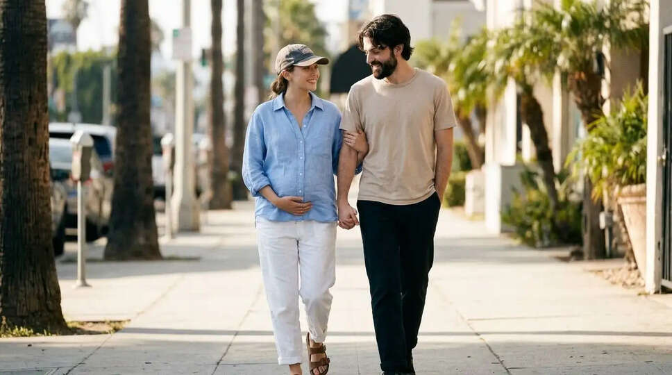 क्या Marvel की स्टार Elizabeth Olsen बनने वाली हैं माँ? जानें उनके प्रेग्नेंसी की खबरें!