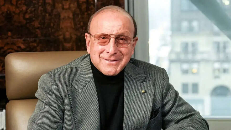 कौन थे Clive Davis? संगीत जगत के इस दिग्गज का निधन और उनकी विरासत