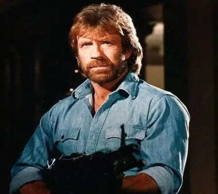 एक्शन आइकन Chuck Norris का निधन: Akshay Kumar ने दी भावभीनी श्रद्धांजलि