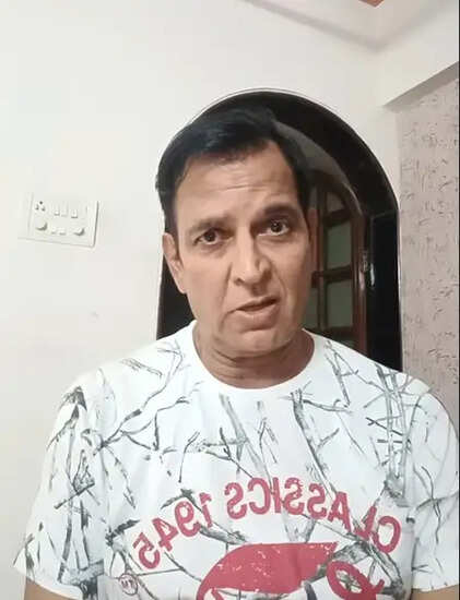 सुनील लहरी का वीडियो: क्या एक व्यक्ति का निर्णय पूरी दुनिया को संकट में डाल सकता है?