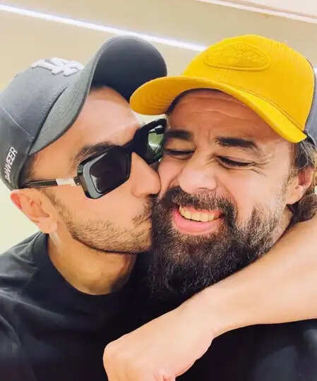 क्या है फिल्म 'धुरंधर' का जादू? विक्रम भांबरी ने साझा की दिलचस्प बातें!