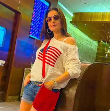 अमीषा पटेल: 'गदर' की सकीना से लेकर 'गदर 2' तक का सफर