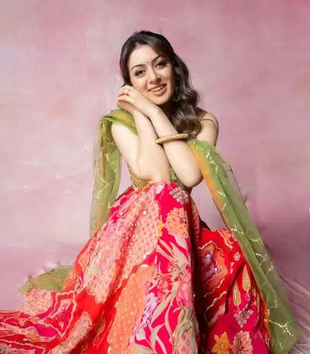 हंसिका मोटवानी ने 'गली' में अपने किरदार के लिए किया खास ट्रांसफॉर्मेशन, जानें कैसे!