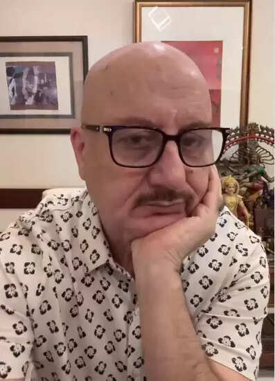 अनुपम खेर ने 'बारामूला' फिल्म की की तारीफ, जानें क्या कहा उन्होंने?