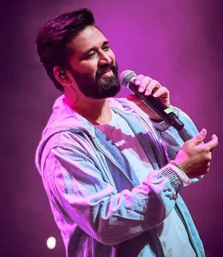 अमित त्रिवेदी: कैसे एक गुजराती लड़के ने बॉलीवुड में बनाई अपनी पहचान?