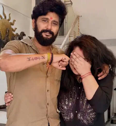 क्या है निधि झा और यश कुमार के प्यार की कहानी? जानें उनकी शादी की सालगिरह पर खास सरप्राइज!