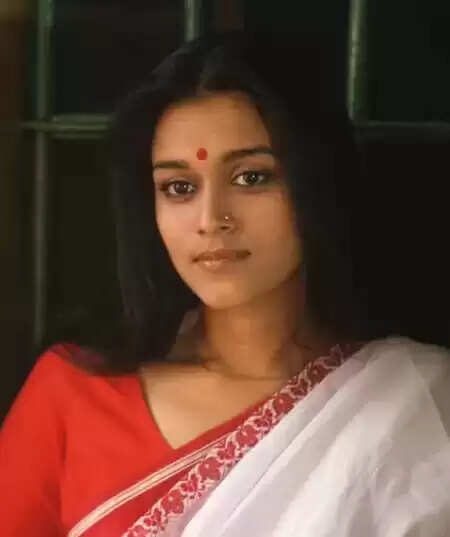 सुप्रिया पाठक: हर किरदार में जान डालने वाली अदाकारा की अनकही कहानी