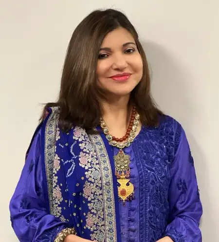 क्या आप जानते हैं अलका याग्निक की अनसुनी कहानी? जानें इस सिंगिंग आइकन के सफर के बारे में!