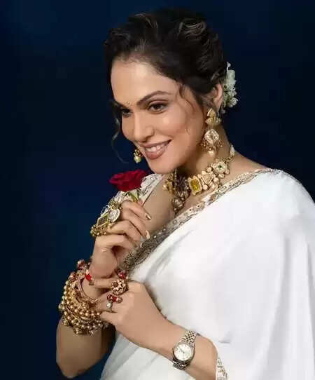 2025: ईशा कोप्पिकर और पत्रलेखा के लिए खुशियों का साल!