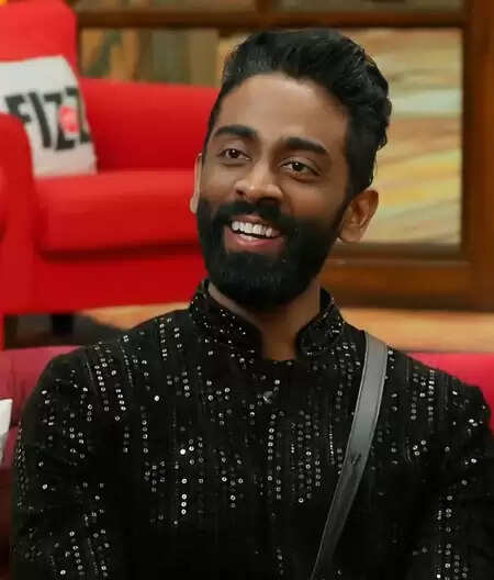 क्या है 'बिग बॉस 19' के फाइनलिस्ट प्रणीत मोरे की कहानी? जानें उनके सफर के बारे में!