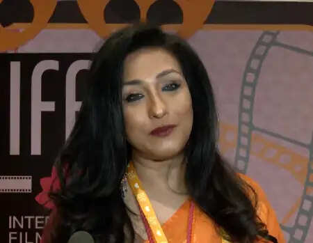 दिल्ली में अंतर्राष्ट्रीय फिल्म महोत्सव: रितुपर्णा सेनगुप्ता और दिव्या दत्ता का खास जश्न