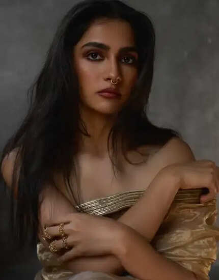 क्या है रुक्मिणी वसंत की नई फिल्म 'टॉक्सिक' का जादू? जानें इसके अनोखे पहलू!