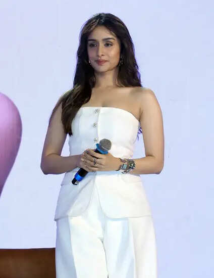 श्रद्धा कपूर ने अपने रूमर्ड बॉयफ्रेंड की तारीफ की, जानें कौन है राहुल मोदी?