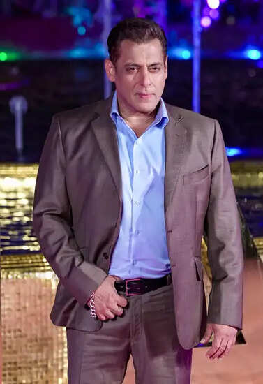 राजपाल यादव के समर्थन में सलमान खान का बड़ा बयान, जानें क्या हुआ विवाद!