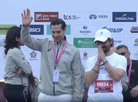 आमिर खान ने मैराथन में दिखाई फिटनेस की अहमियत, बेटी इरा के साथ पहुंचे