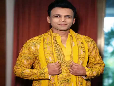 अभिजीत सावंत का नया गुजराती गाना 'प्रेमरंग सनेडो' नवरात्रि के लिए बना गरबा एंथम!