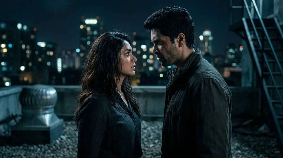 क्या है 'Dacoit: A Love Story' की कहानी? जानें Adivi Sesh और Mrunal Thakur की जोड़ी के बारे में!
