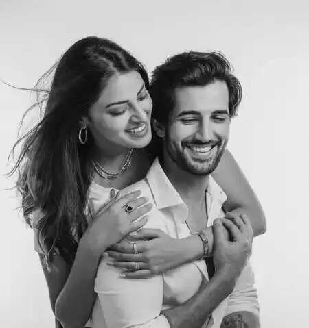 आदित्य सील और अनुष्का रंजन की शादी की चौथी सालगिरह: प्यार भरे वादे और खूबसूरत यादें