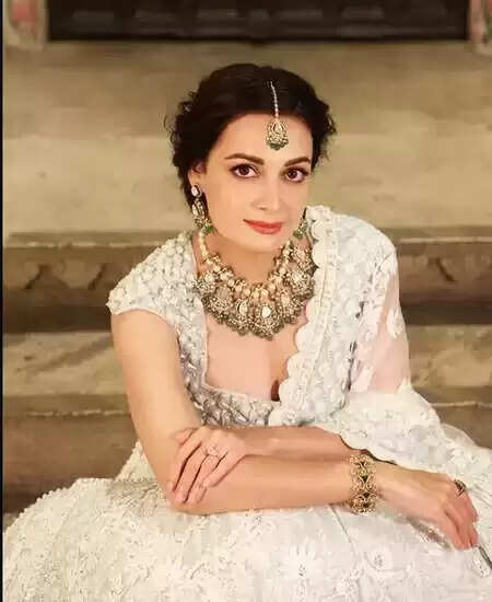 दीया मिर्जा ने जल संकट पर उठाई आवाज, कहा- 'पर्यावरण के बिना विकास अधूरा'