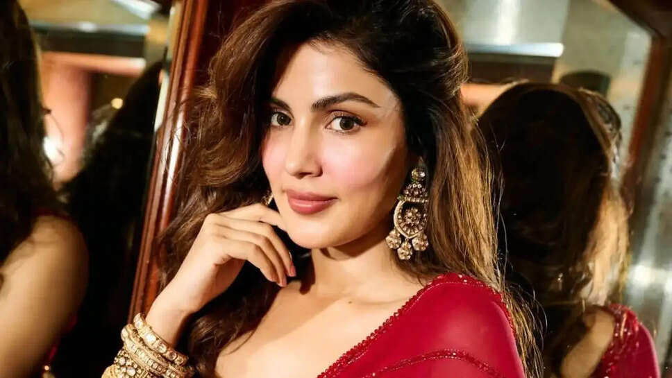 Rhea Chakraborty की बैंक खाते हुए मुक्त: जानें क्या है पूरा मामला?