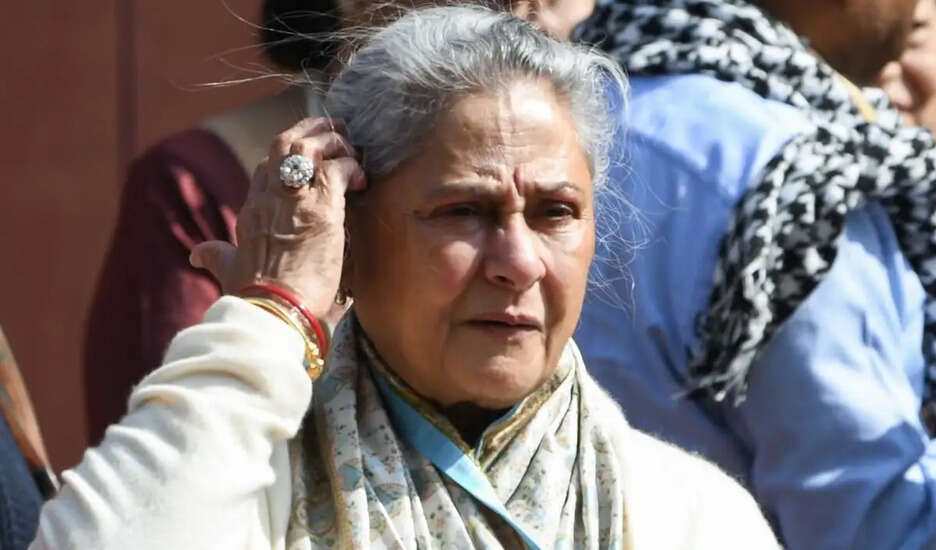 राम चरण और जाह्नवी कपूर की फिल्म 'पेड्डी' विवादों में घिरी