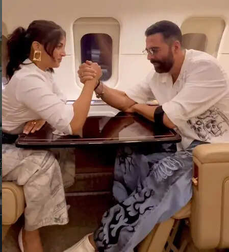 क्या वामिका गब्बी ने अक्षय कुमार को मजेदार तरीके से हराया? जानें इस फनी वीडियो की कहानी!