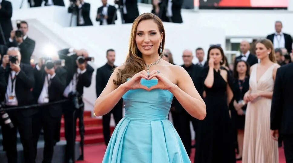 कान्स 2026 में Iulia Vantur का जलवा: क्या है उनकी फिल्म 'Echoes Of Us' की कहानी?