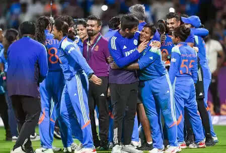 महिला क्रिकेट टीम की ऐतिहासिक जीत पर साउथ के सितारों की बधाई: क्या कहा महेश बाबू और कमल हसन ने?