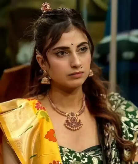 बिग बॉस 19 का खिताब गौरव खन्ना ने जीता, फरहाना भट्ट ने दिलाई पहचान!