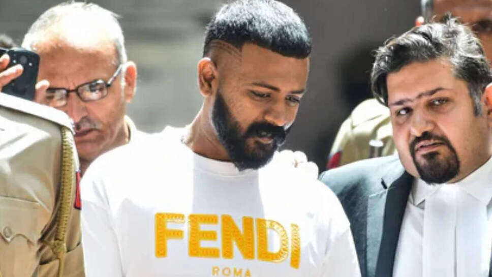 दिल्ली कोर्ट ने ठग सुकेश चंद्रशेखर को दी ज़मानत, जानें क्या हैं शर्तें?