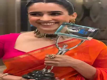 सान्या मल्होत्रा के लिए दिसंबर का महीना लकी: 'मिसेज' के लिए मिले दो अवॉर्ड!