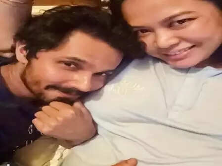 रणदीप हुड्डा ने पत्नी के जन्मदिन पर साझा की खुशखबरी, बेबी बंप की तस्वीर ने जीता दिल!