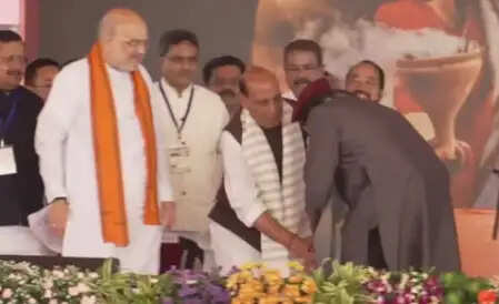 क्या मिथुन चक्रवर्ती के शपथ ग्रहण समारोह में दिखा नया अंदाज? जानें पूरी कहानी!