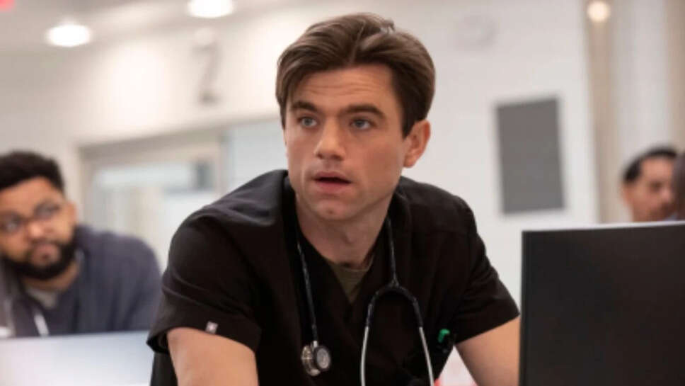 पैट्रिक बॉल ने 'द पिट' में भूमिका निभाने के बाद चुकाए 80,000 डॉलर के छात्र ऋण