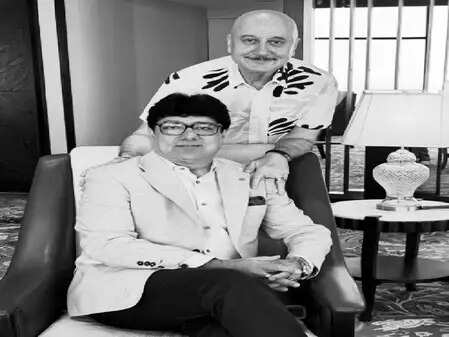 अनुपम खेर ने अपने नए दोस्त पुनीत छटवाल की शालीनता की की तारीफ, जानें क्यों हैं खास!