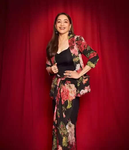 क्या OTT प्लेटफॉर्म्स ने सिनेमा के अनुभव को बदल दिया? माधुरी दीक्षित की राय जानें!