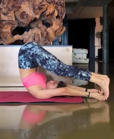 शिल्पा शेट्टी ने वर्तुलासन के फायदों का किया खुलासा, जानें क्यों है यह योगासन खास!