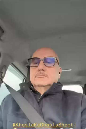 अनुपम खेर की 'खोसला का घोसला 2': ठंड में भी शूटिंग का जोश बरकरार!