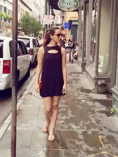 नेहा शर्मा ने साझा की 2016 की पुरानी यादें, क्या है उनकी कहानी?