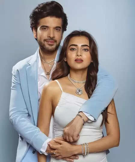 क्या है करण कुंद्रा और तेजस्वी प्रकाश के रिश्ते की खासियत? जानें उनके प्यार की कहानी!