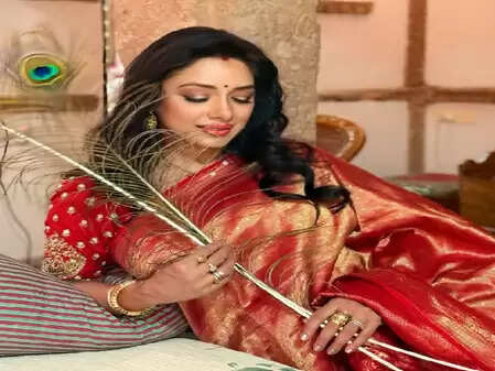क्या है Rupali Ganguly की एनर्जी का राज? जानें फाल्गुनी पाठक से जुड़ी खास बात!